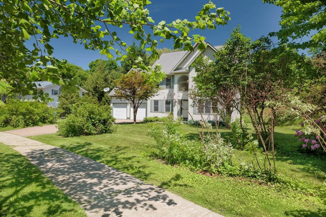 Photo of 72 Morrill