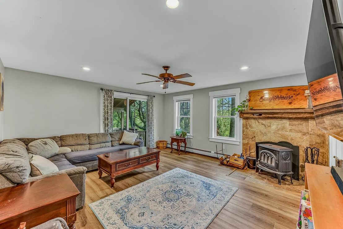 Photo of 3310 Main