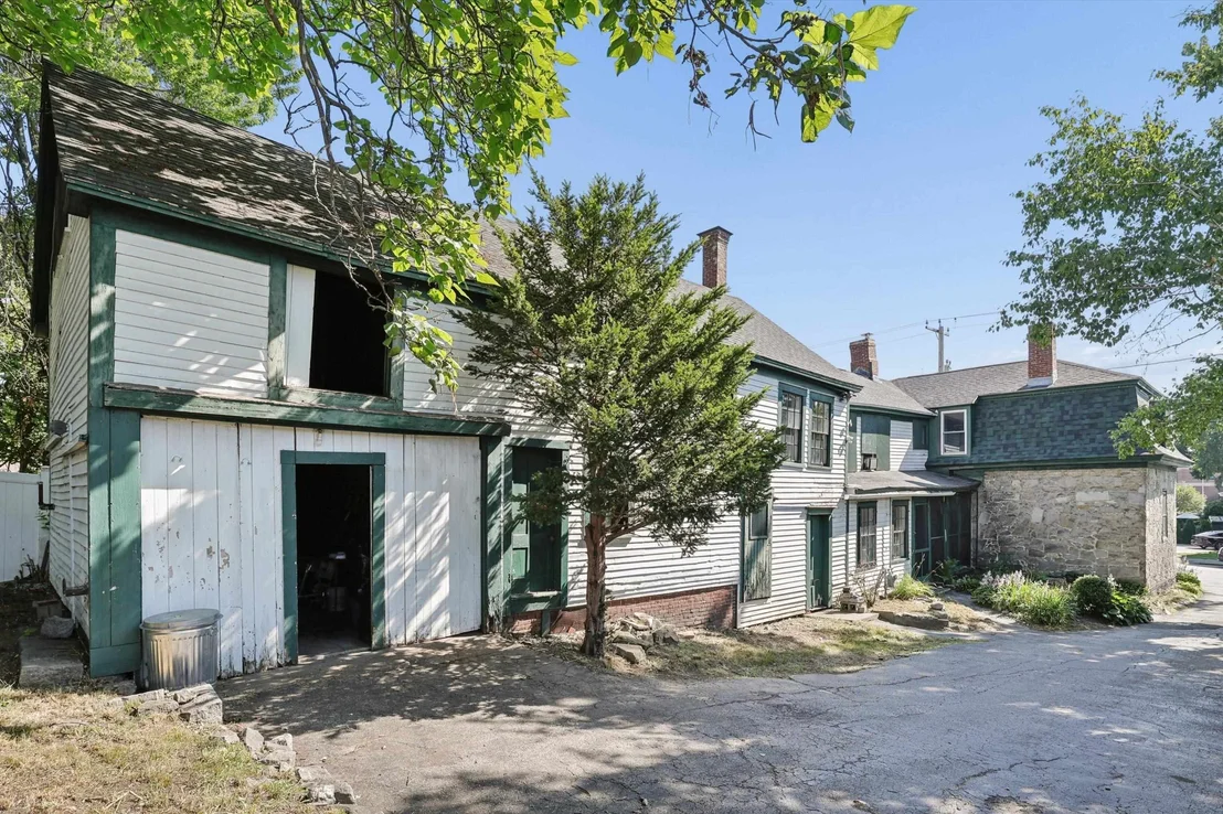 Photo of 47 N Spring
