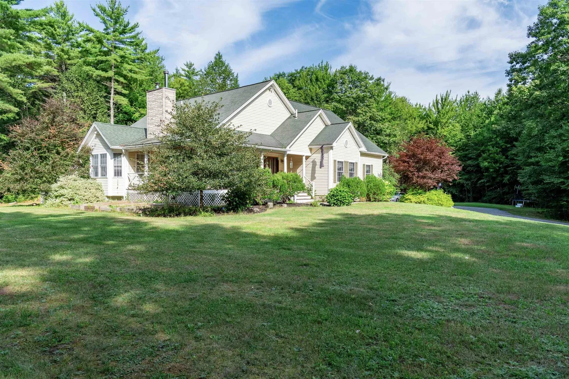 Photo of 633 1st Crown Point