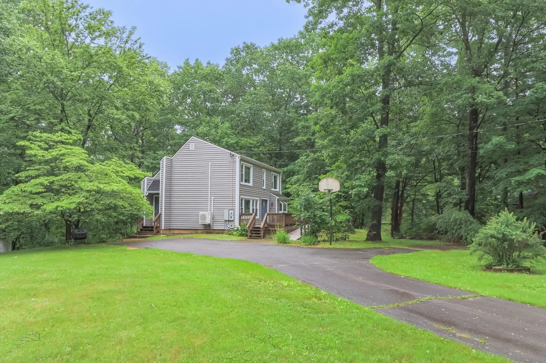 Photo of 20 Redfield