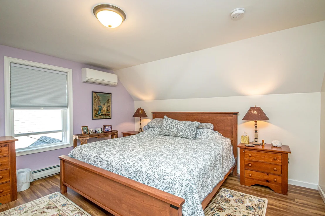 Photo of 86 Brookstone