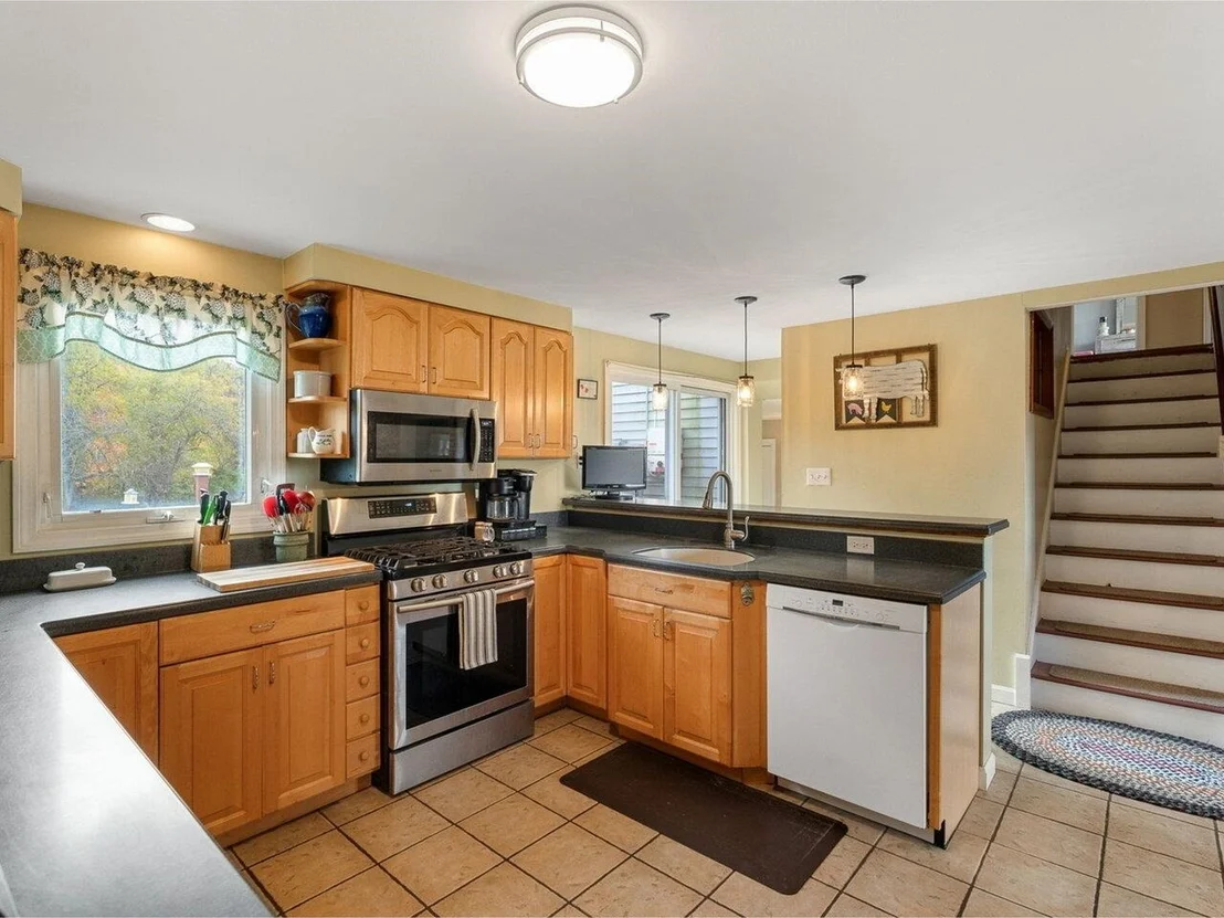 Photo of 771 Robinson