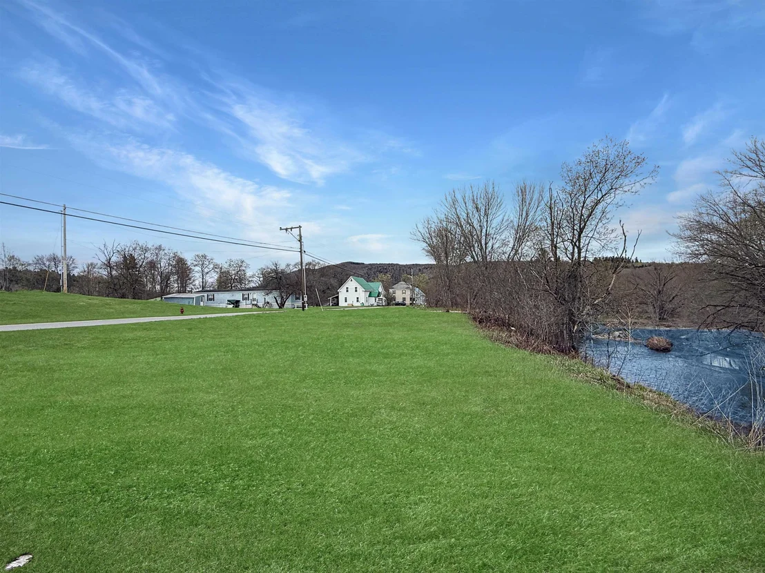 Photo of 279 & 284 Hall Stream