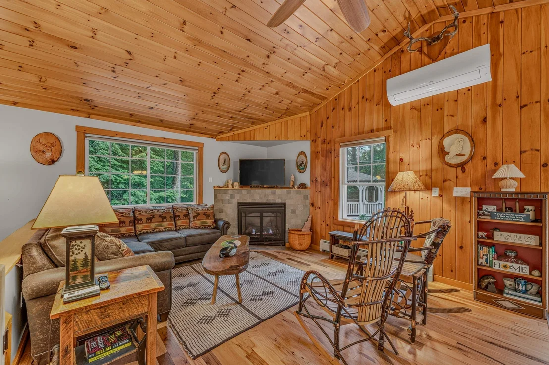 Photo of 32 Stoney Brook