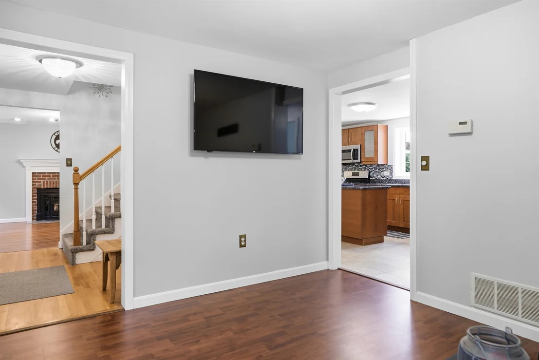 Photo of 7 Westview