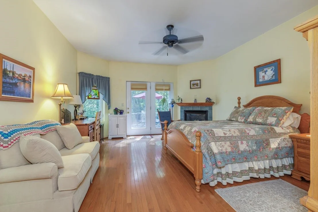 Photo of 14 Fieldstone