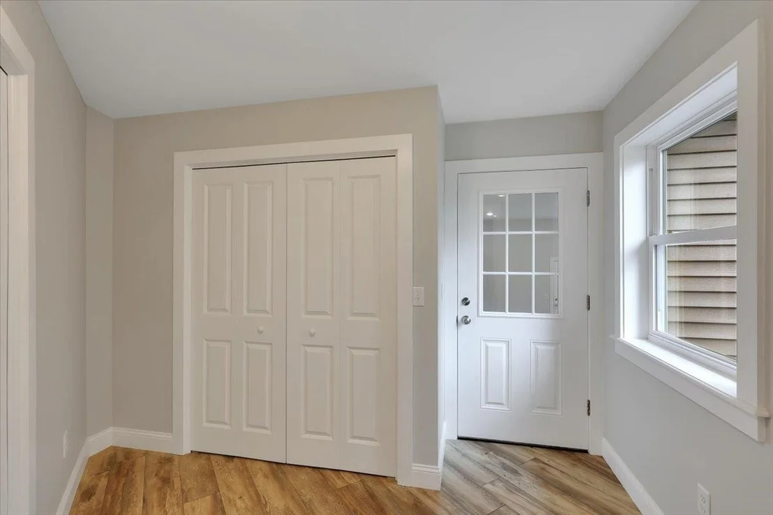 Photo of 49 Hemlock