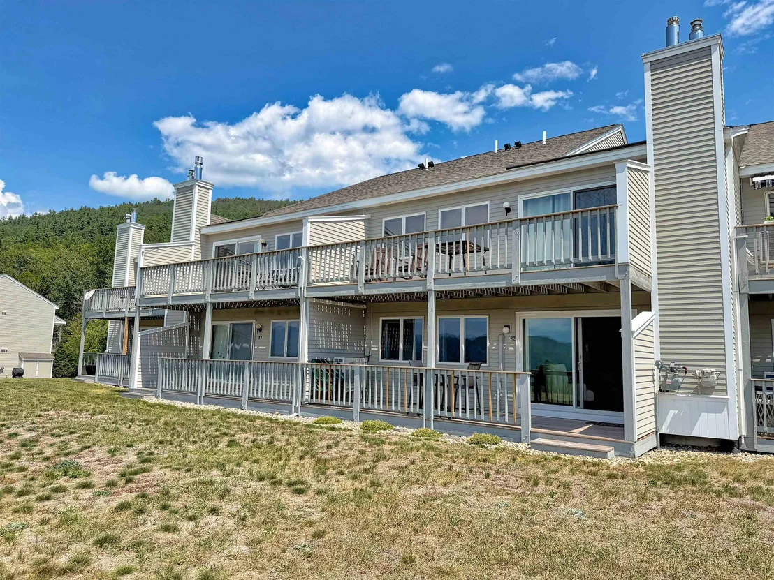 Photo of Unit J82 at J82 Eagle Ridge Condo