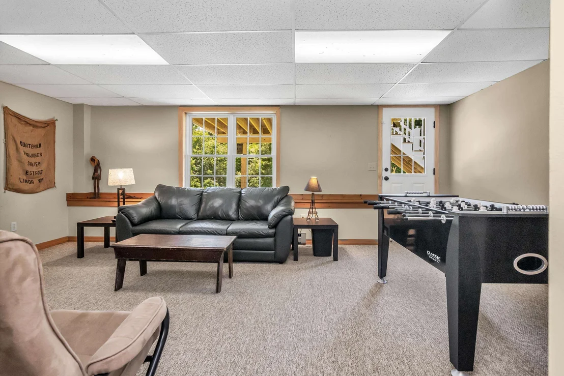 Photo of 11 Nutfield