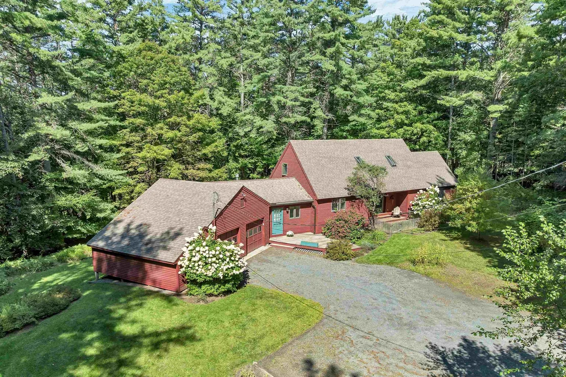 Photo of 370 Hawk Pine