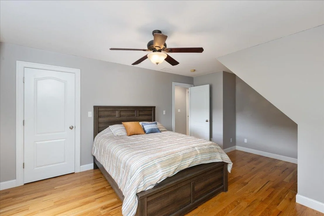 Photo of 137 Garland