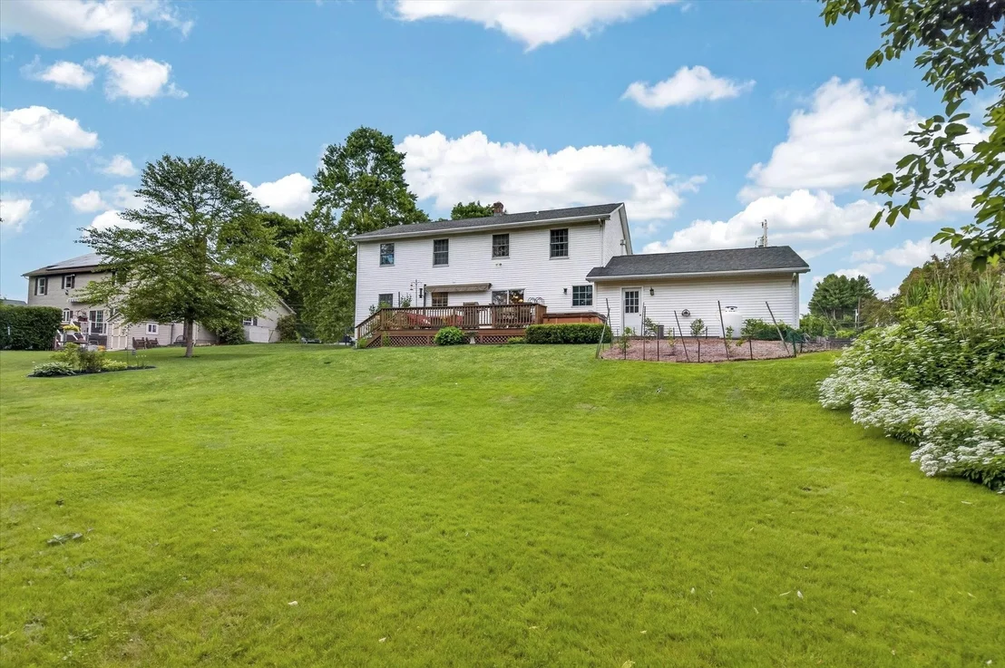 Photo of 12 Moon Brook