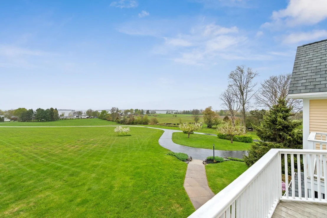 Photo of 302 Ledge Hill