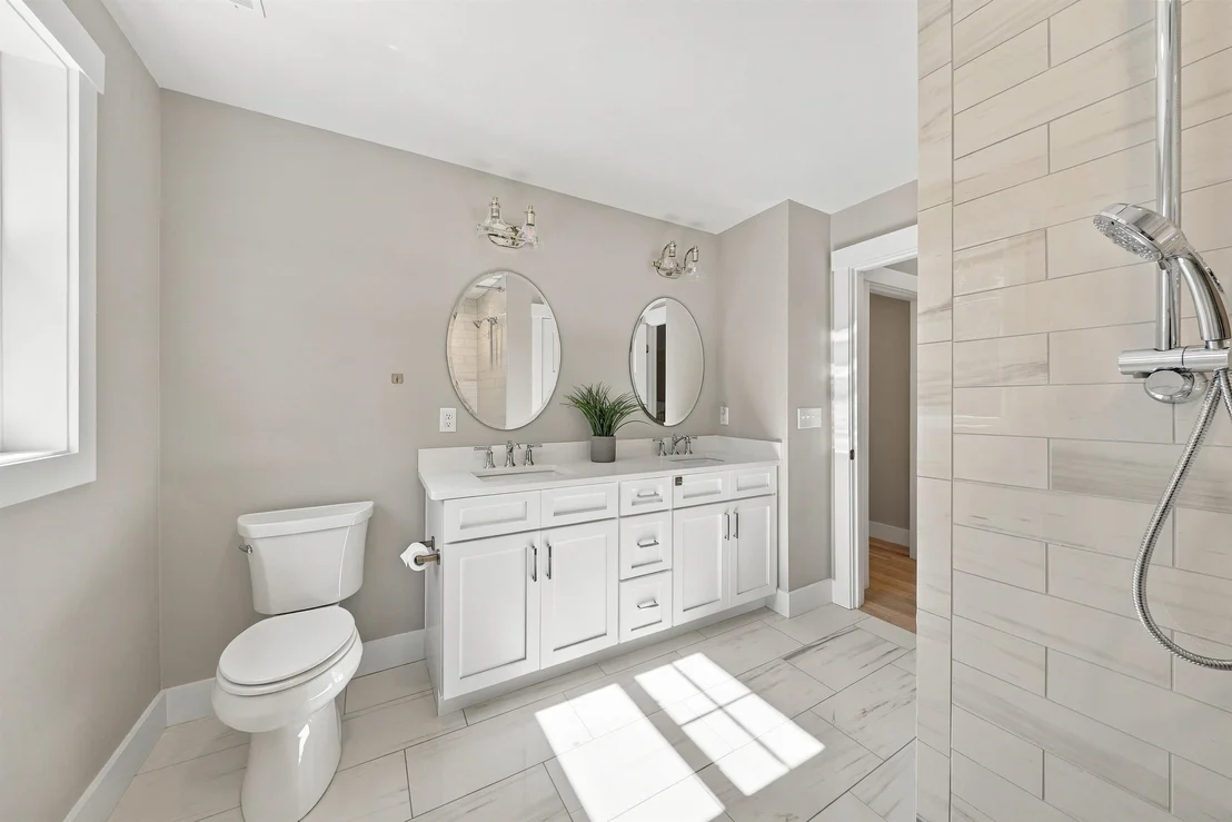 Photo of 141 Londonderry