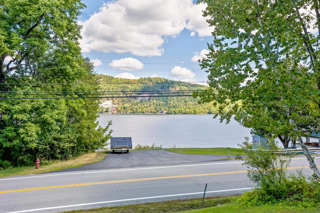 Photo of 370 Lake