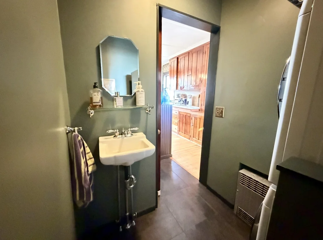 Photo of 39 Nelson