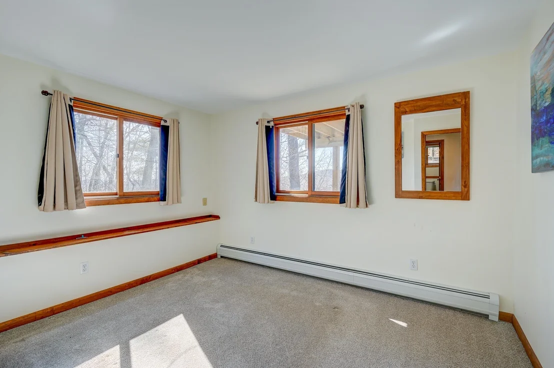 Photo of 27 Upper Lake View