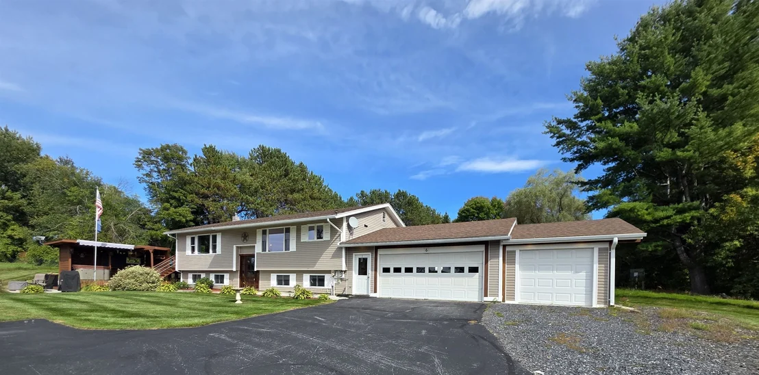 Photo of 6 Meadowcrest