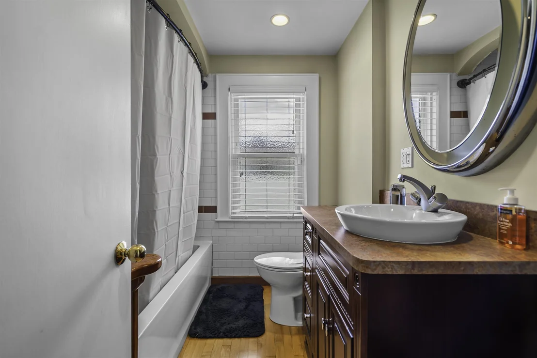 Photo of 222 Calef