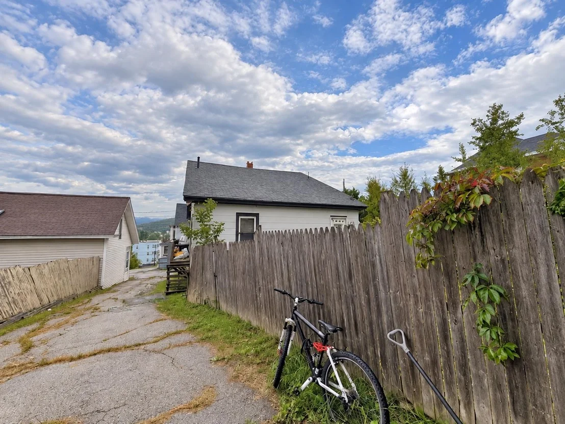 Photo of 653 2Nd