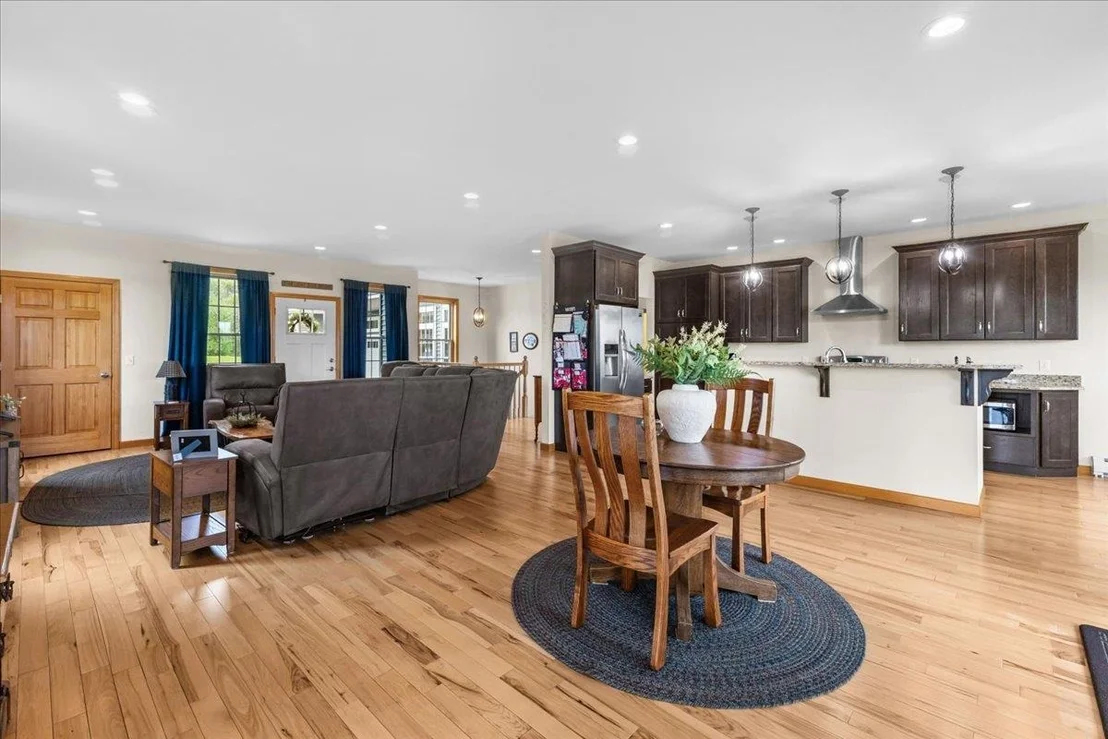 Photo of 28 Rileys