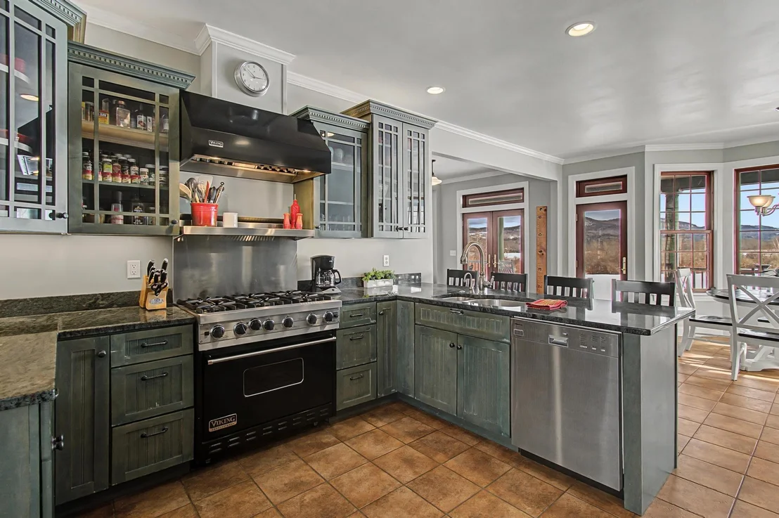 Photo of 4517 Oak Hill
