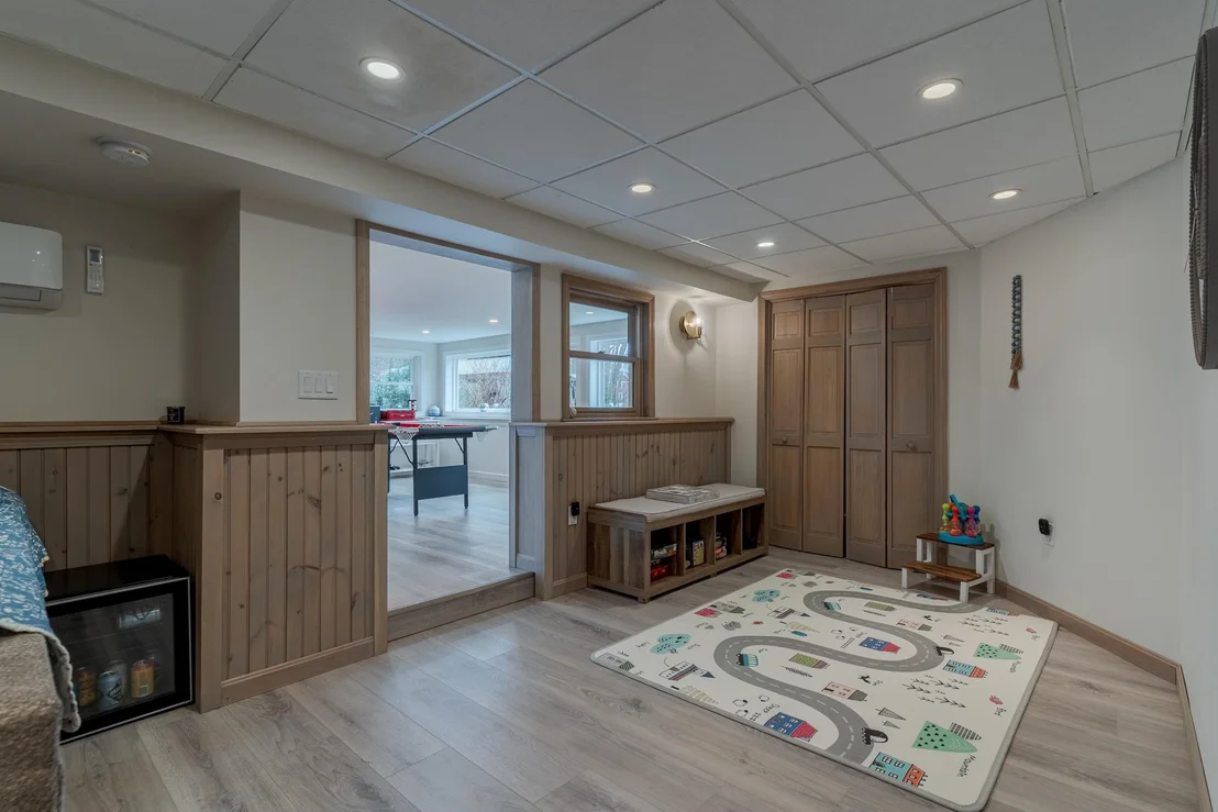 Photo of 37 Alexander