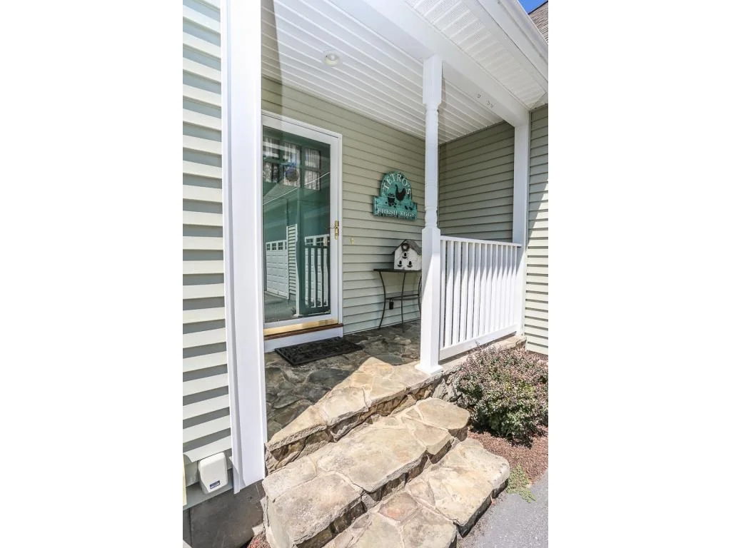 Photo of 68 Sandstone