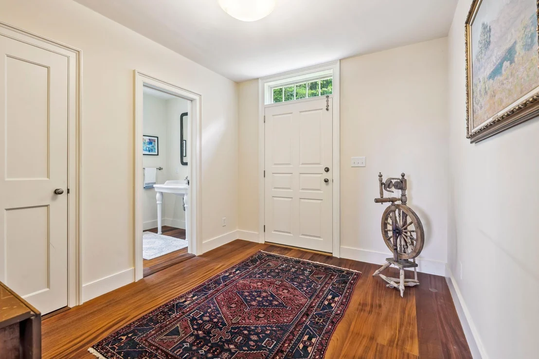 Photo of 16 Olcott