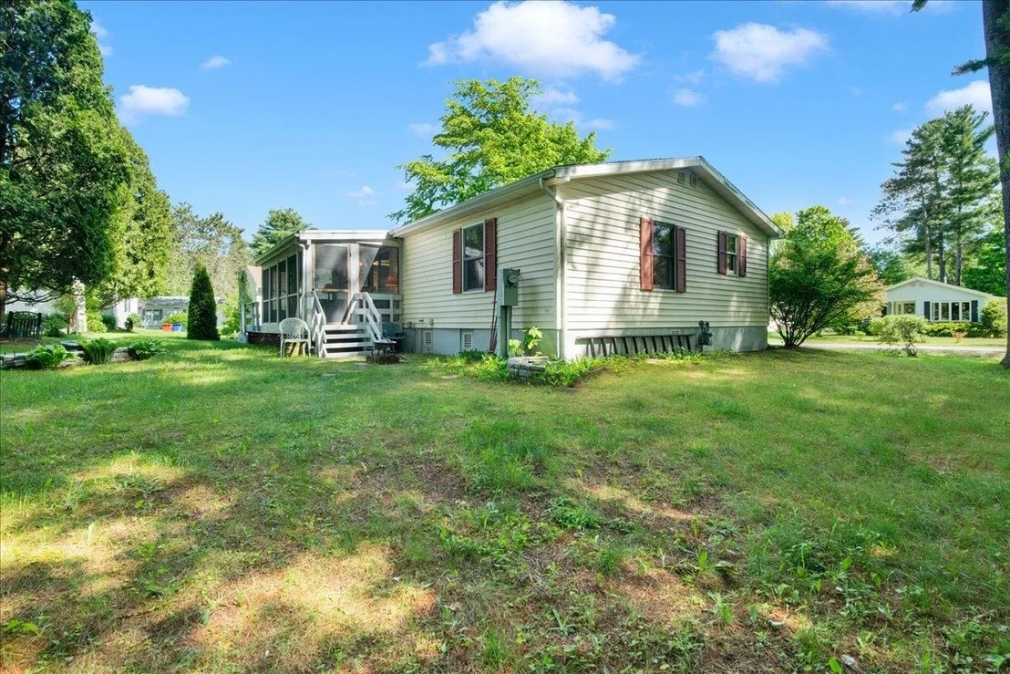 Photo of 107 Williston Woods