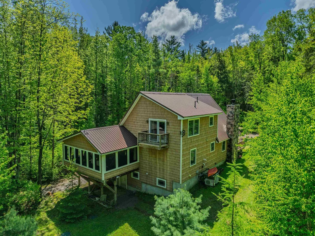Photo of 1560 Cherry Valley