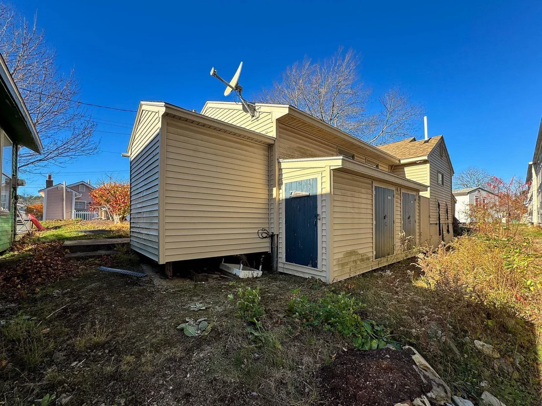 Photo of 61 Acorn