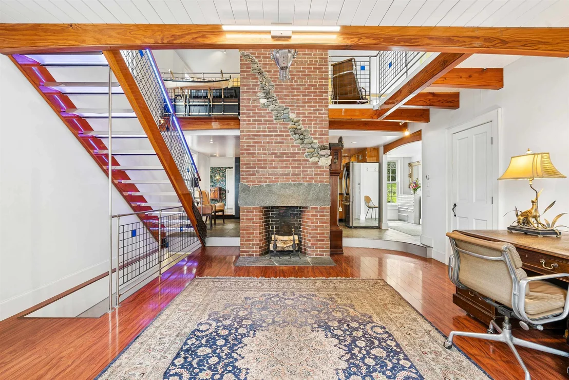 Photo of 408 Ridge