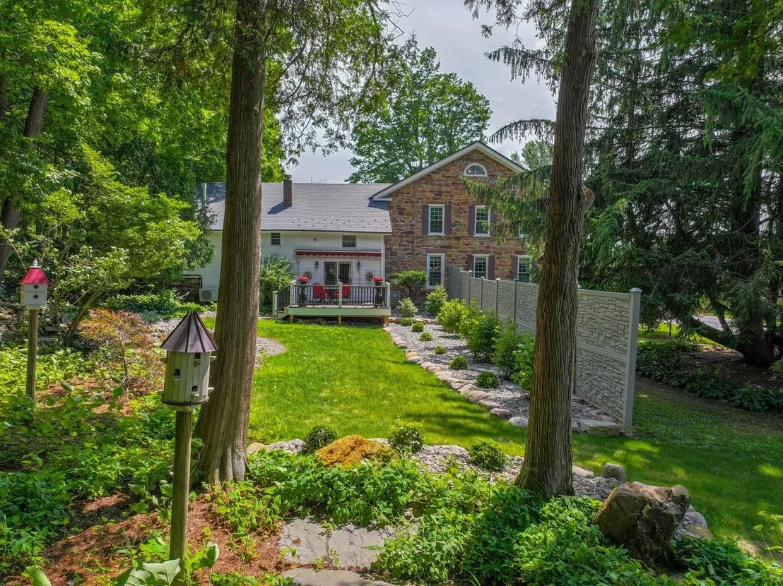 Photo of 383 St. Albans