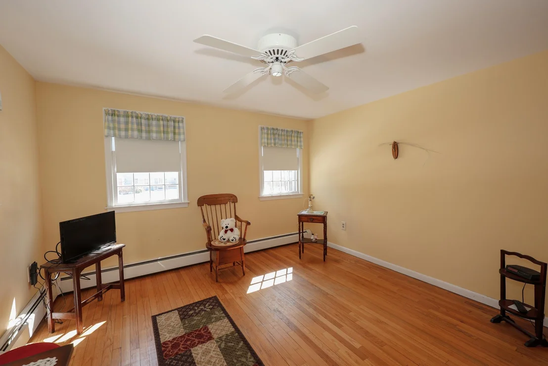 Photo of 21 Todd