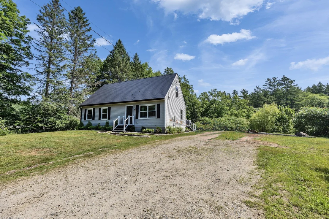 Photo of 229 Back Ashuelot