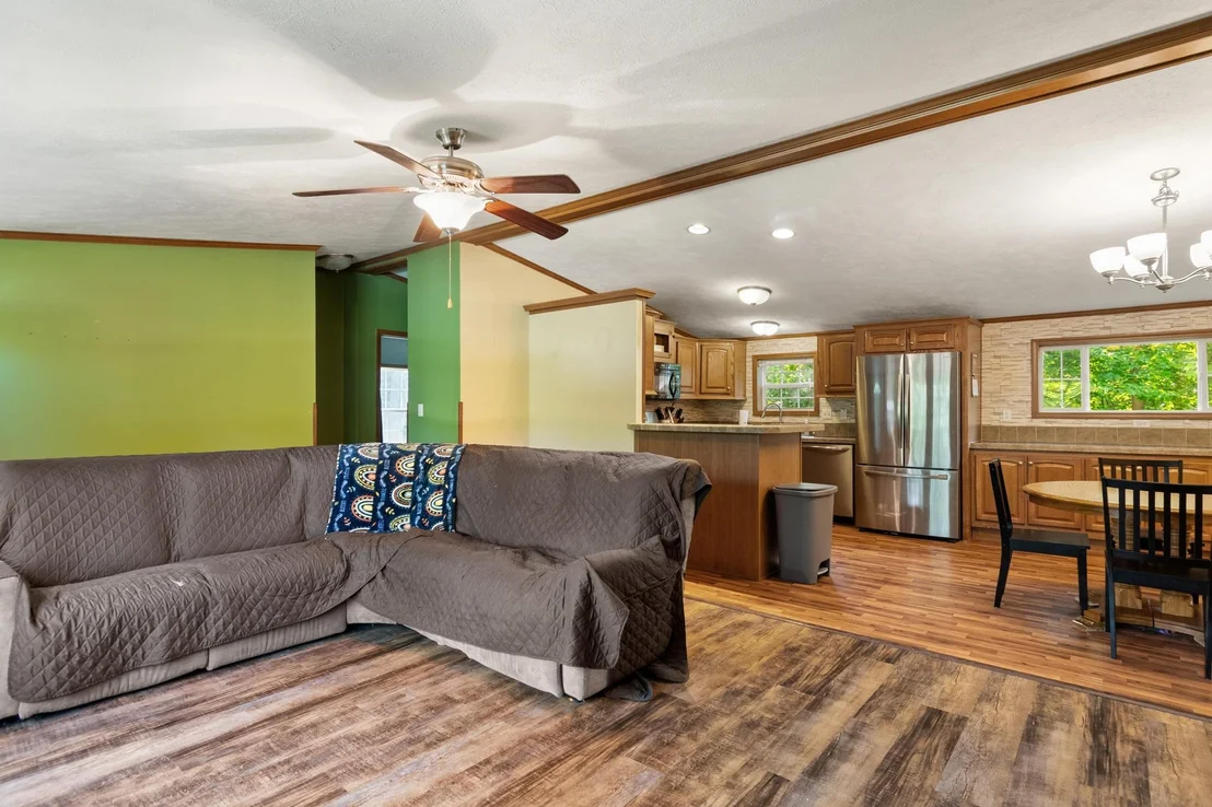 Photo of 1700 Highgate