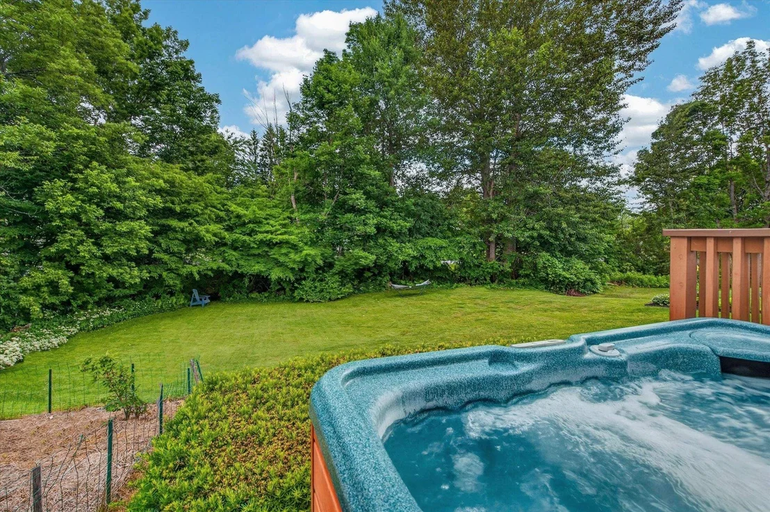 Photo of 12 Moon Brook