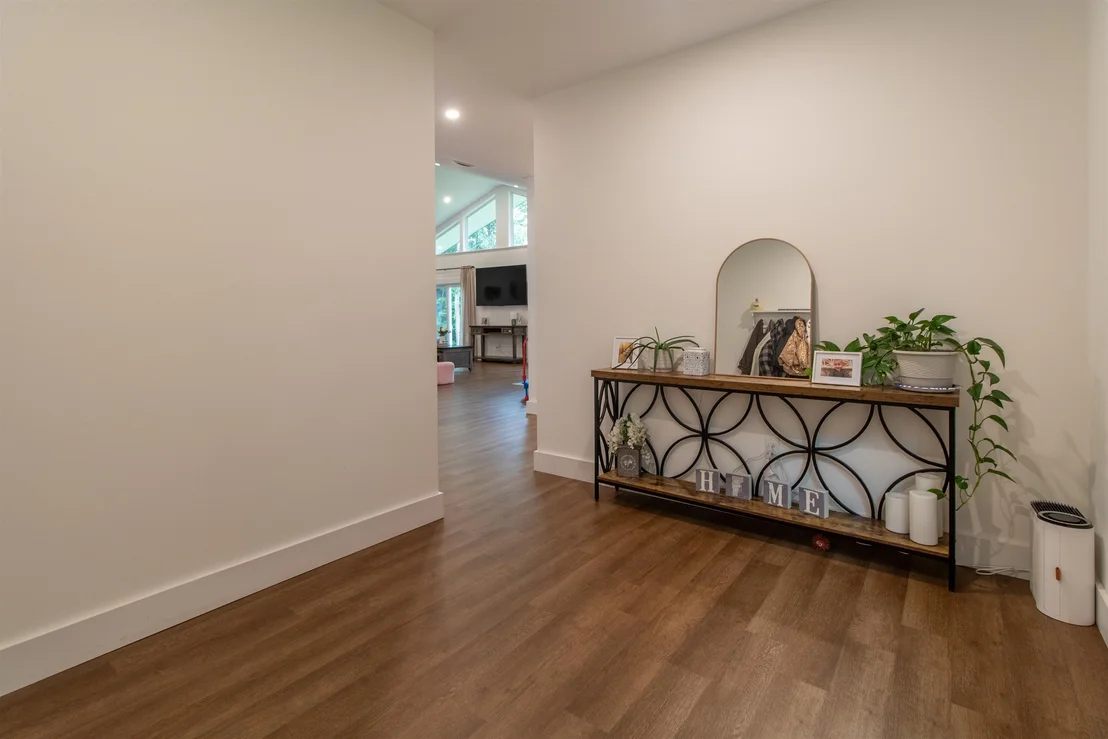 Photo of 559 Spencer Hill