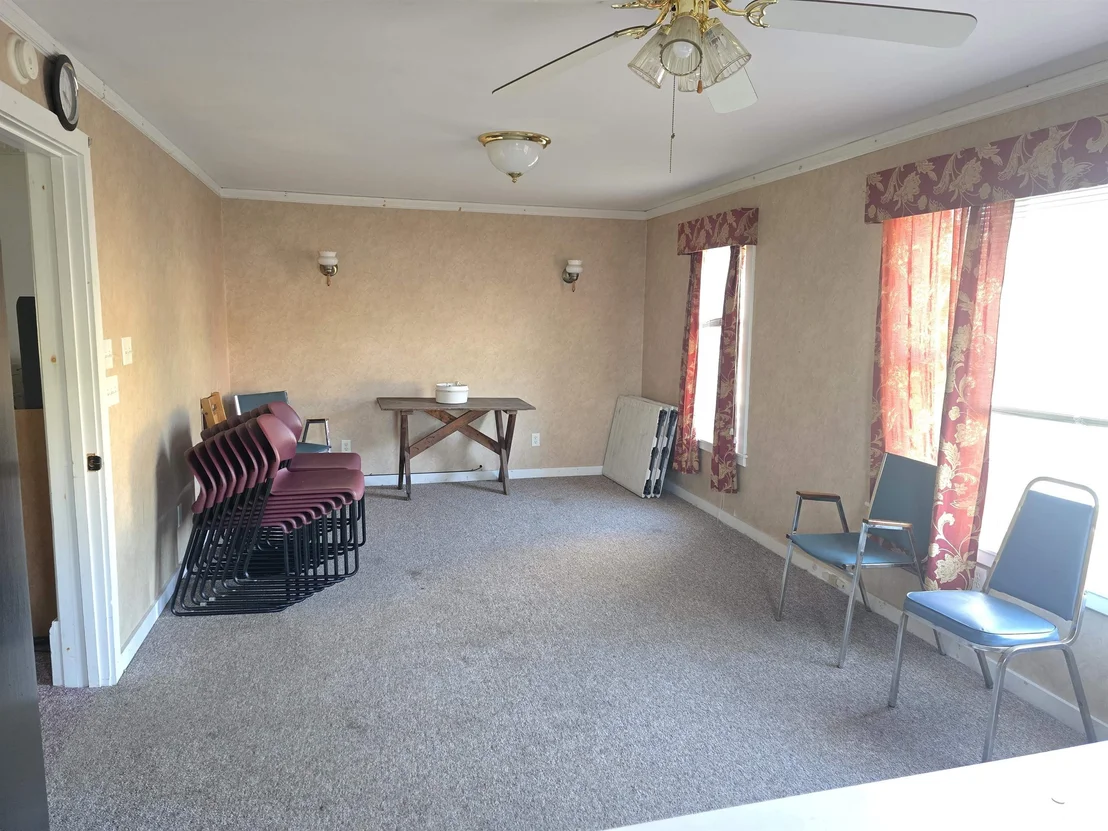Photo of 268 Roaring Brook