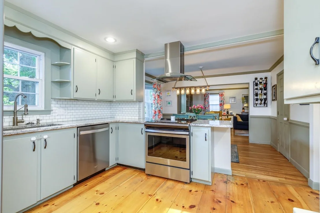 Photo of 234 W Haven