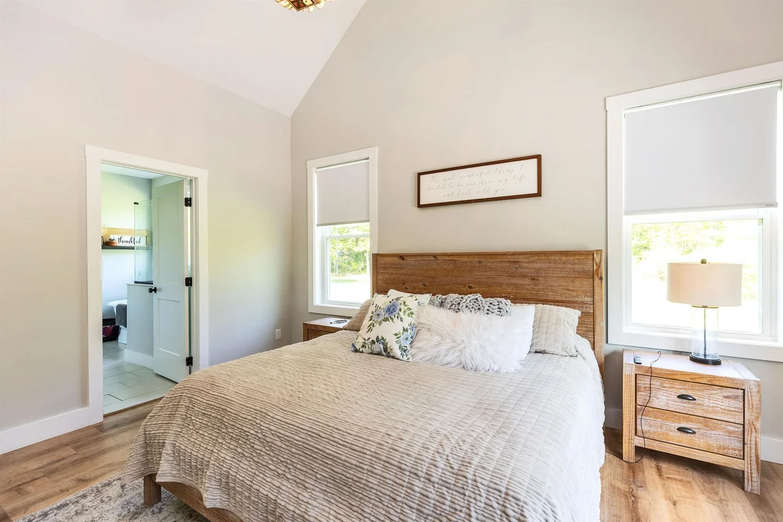 Photo of 296 Spring Hill