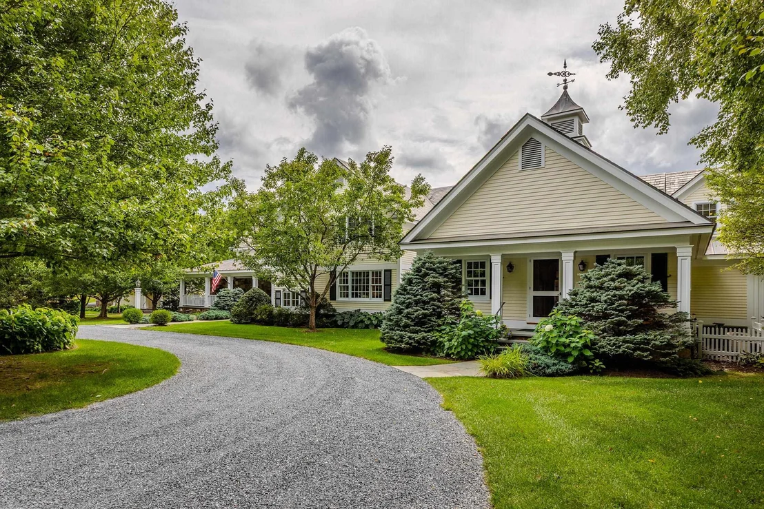 Photo of 325 Twin Willows
