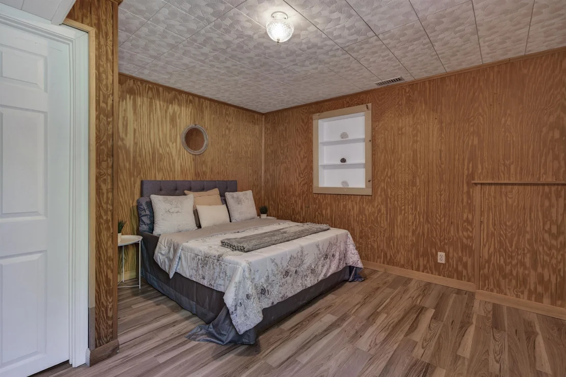 Photo of 112 Shaker