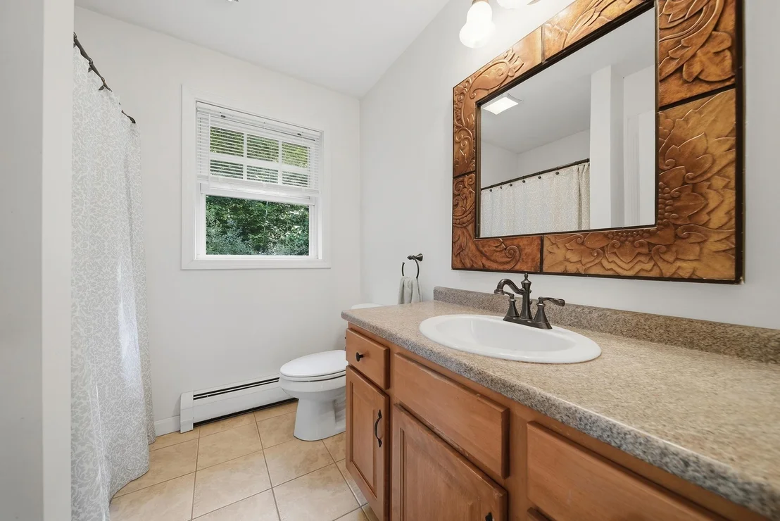 Photo of 298 Stocker Pond