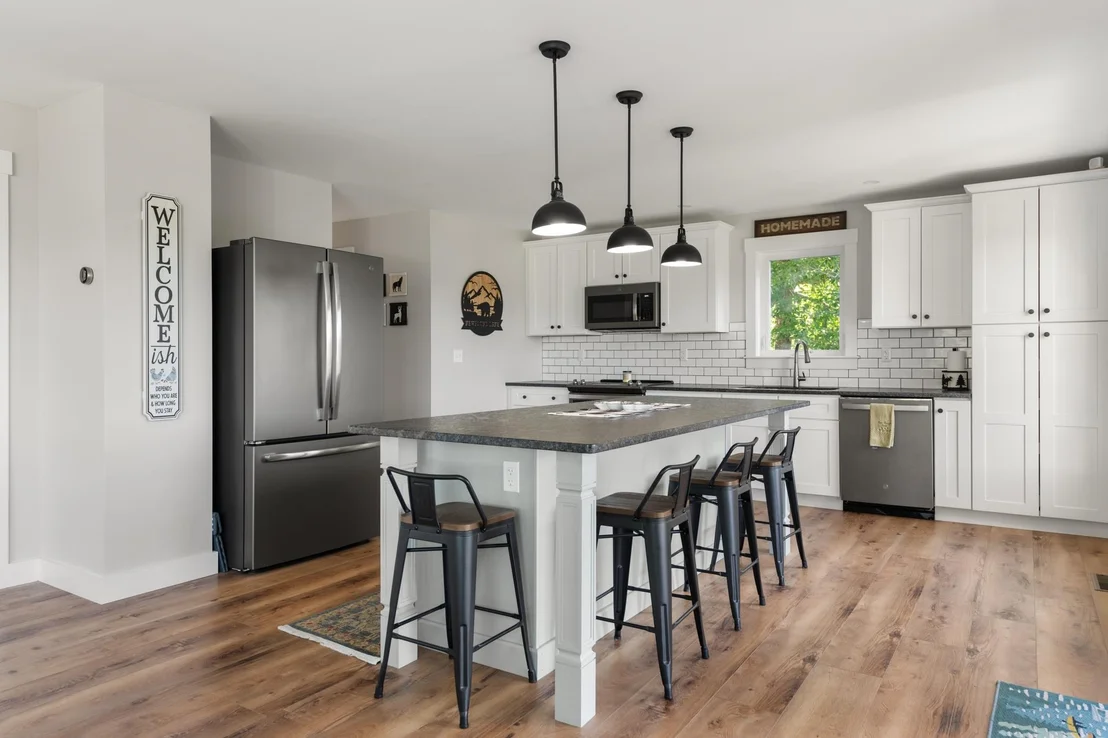 Photo of 140 Hemlock Brook