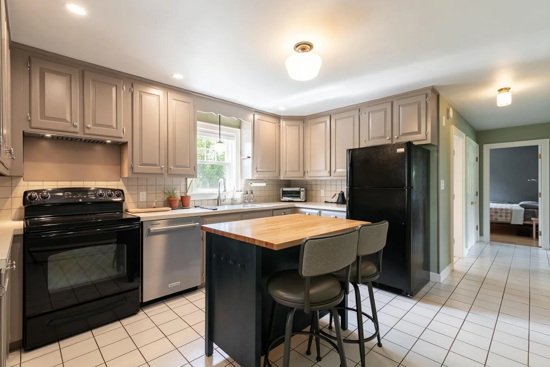 Photo of 22 Crescent