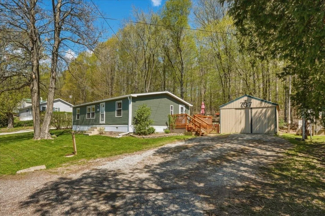 Photo of 737 Porterwood