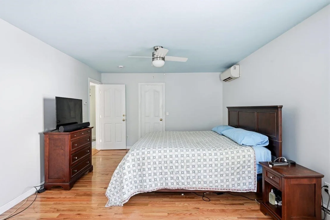 Photo of 192 Streamside